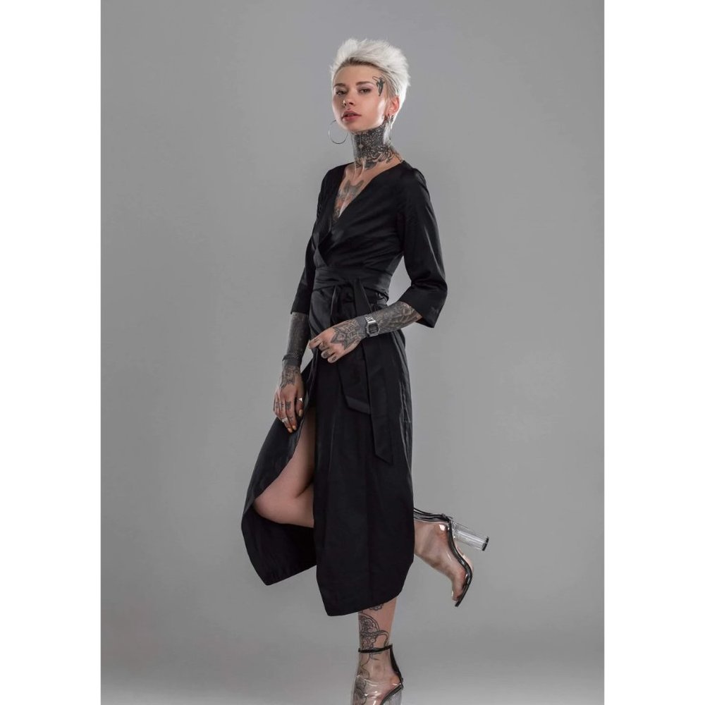 MDNT:45 Japanese Kimono Midi Dress in Black